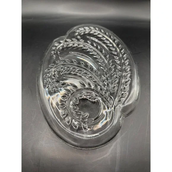 Clear Glass Embossed Leaf Paisley Federal Glass Snack Master Luncheon Plate Vtg - Picture 5 of 5